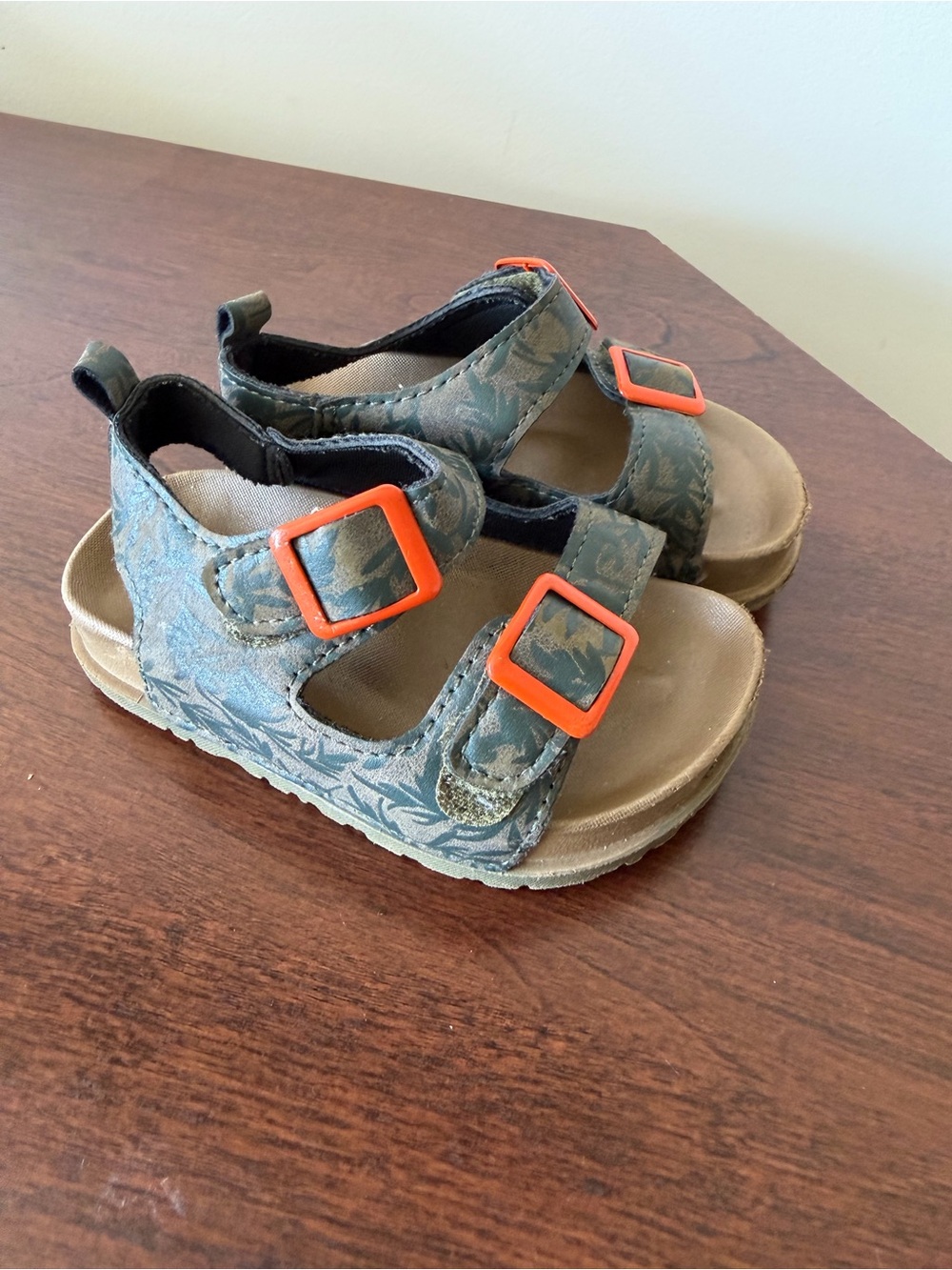 First Steps Kids' Camouflage Sandals with Orange Buckles - Green size 5
